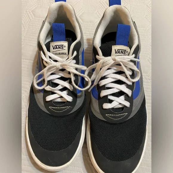 Vans Men’s Ultra Range Sneakers Black/ Gray with Blue detail Size 10.5 - Picture 3 of 9